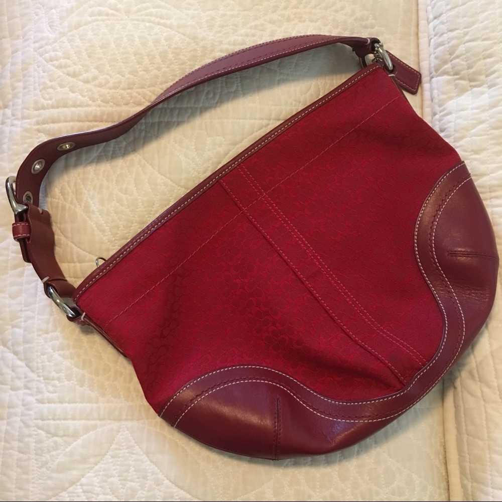 Red Coach Purse - Shoulder Bag - Burgundy Logo
